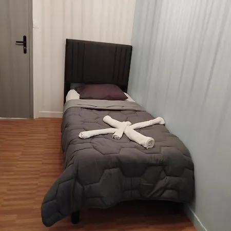 Du Mans Отель *