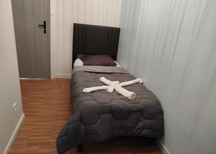 Du Mans Отель *