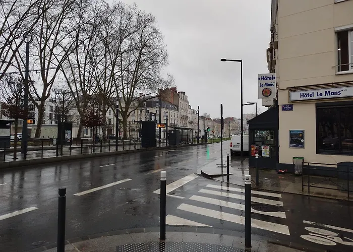 Du Mans Отель Анже